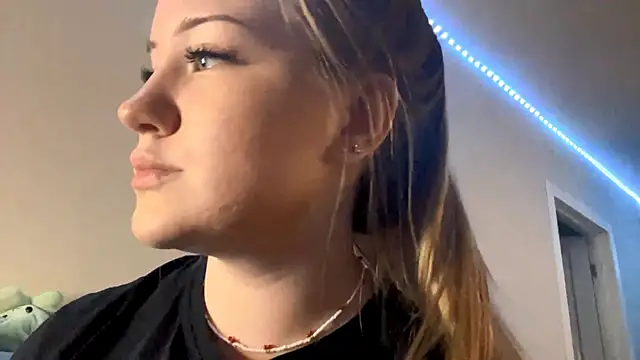 PandaFluff's cam snapshot