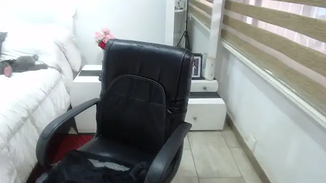 jesy_hot's cam snapshot