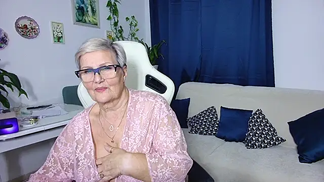 Selenna57's cam snapshot