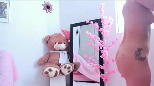 KIMMY_MONTIELL's cam snapshot