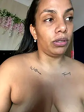 ArielleMillerr-'s cam snapshot