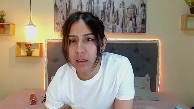 mia_aira's cam snapshot