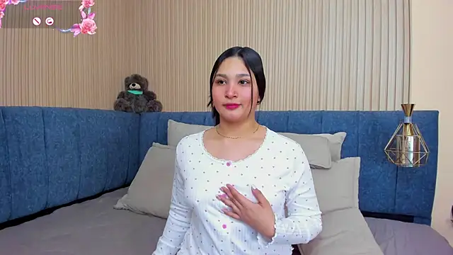 angel_ponce's cam snapshot