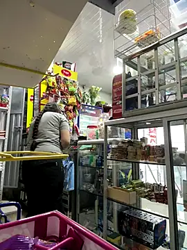 IAM_VALERI's cam snapshot