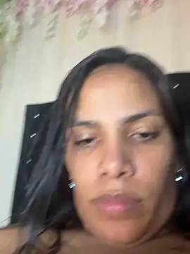 ArielleMillerr-'s cam snapshot