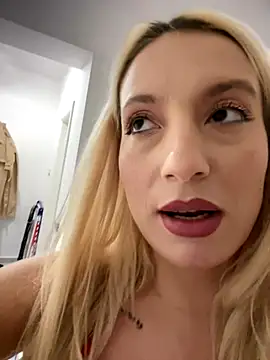 Ella_Charm's cam snapshot