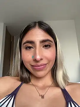 Ameellie's cam snapshot