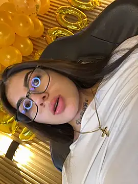 Sarasanders_4's cam snapshot