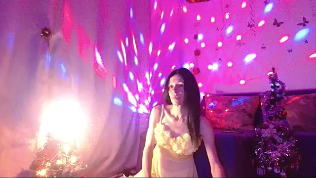 ElysaSun's cam snapshot