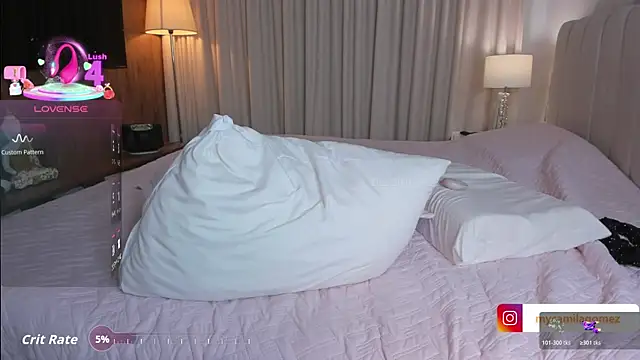 soycamig live sex cam