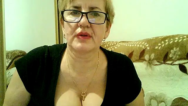 Dana4921 live sex cam