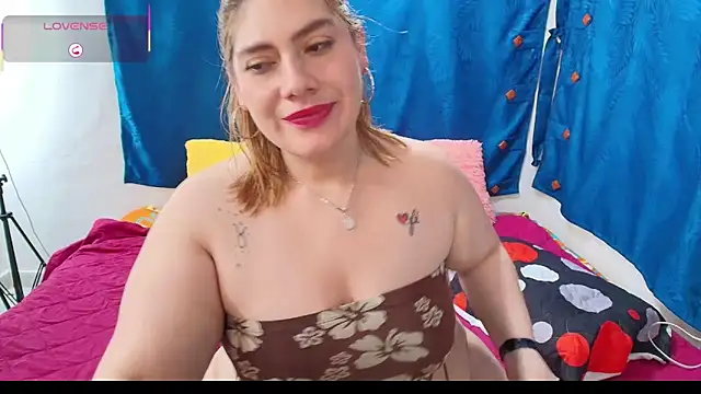 dominant_hipss live sex cam