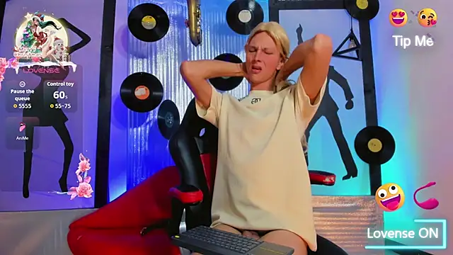 Sharlo_ live sex cam