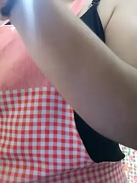 Rouzalinda's cam snapshot