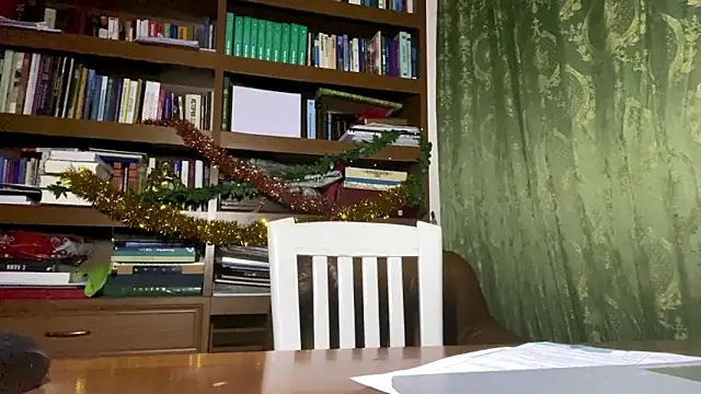 LinaClous live sex cam