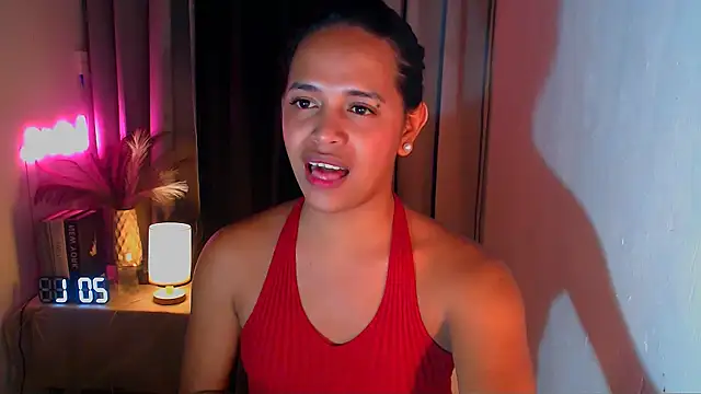 Lorainnelustts live sex cam