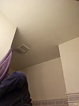 Roddog18 live sex cam