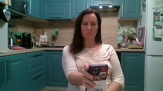 ALICAINWONDERLAND's cam snapshot