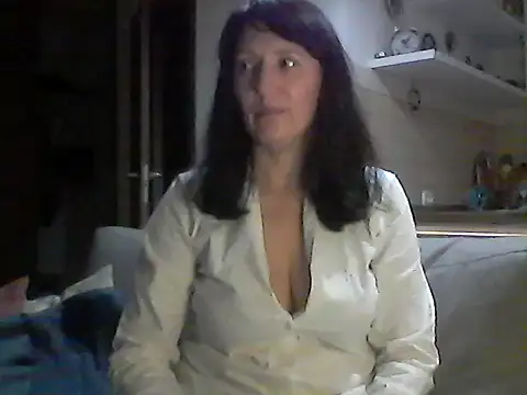 Elena48324's cam snapshot