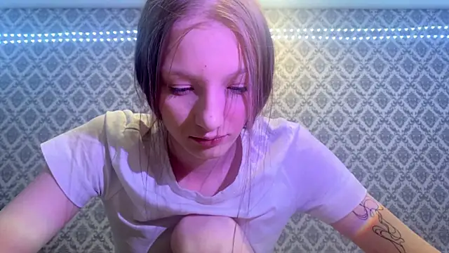 Cleonoth2o's cam snapshot