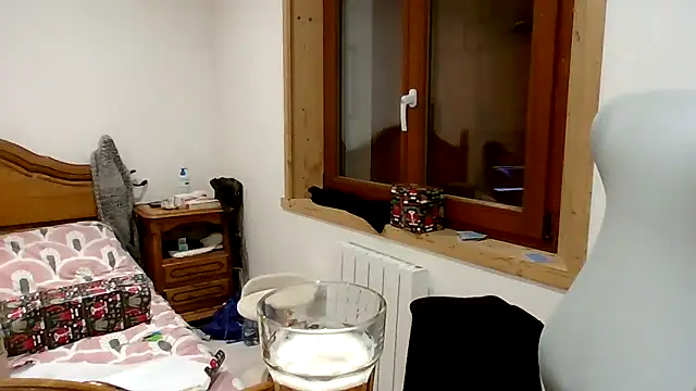 Madame_Callie's cam snapshot