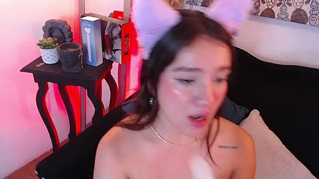 ZharaGag_on_u's cam snapshot