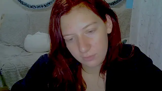 Lily_Ember's cam snapshot