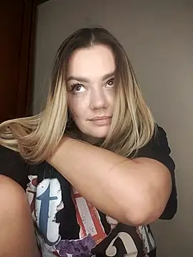 KrissSexi's cam snapshot