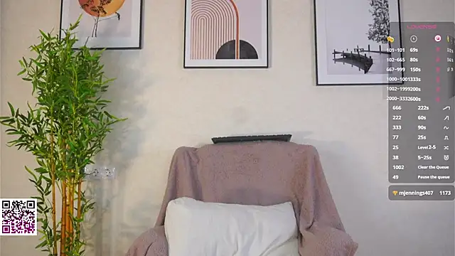 LolySun's cam snapshot