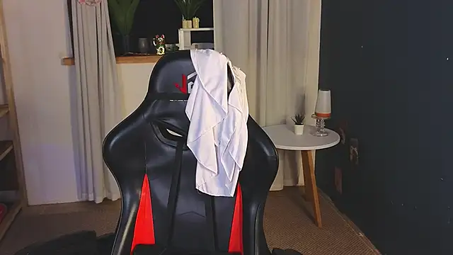 too_sexxxy's cam snapshot