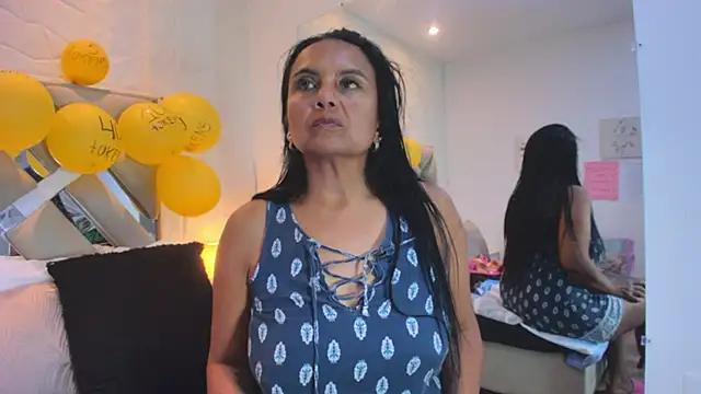 raquell_moore's cam snapshot