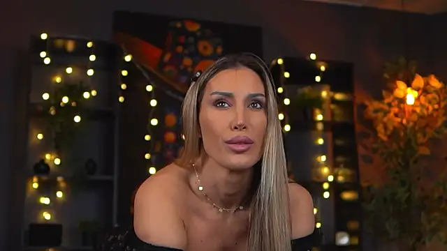 Evelyn_Evyyy's cam snapshot