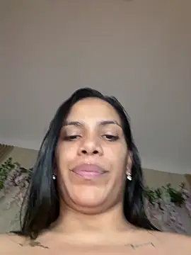 ArielleMillerr-'s cam snapshot