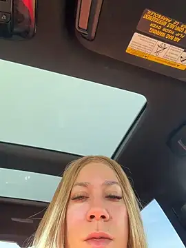 Bigbuttbrooklynn's cam snapshot