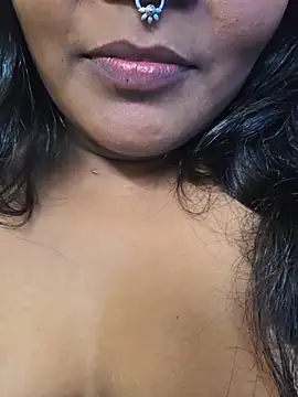 yazhini's cam snapshot