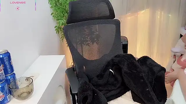 NEWONETO's cam snapshot