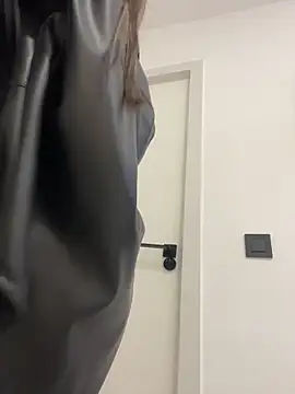 Ninabigtitied live sex cam