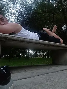 Gloryholeroom live sex cam