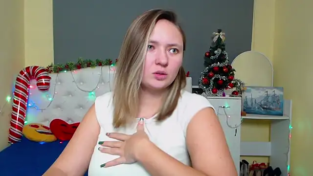 SallyVerda's cam snapshot