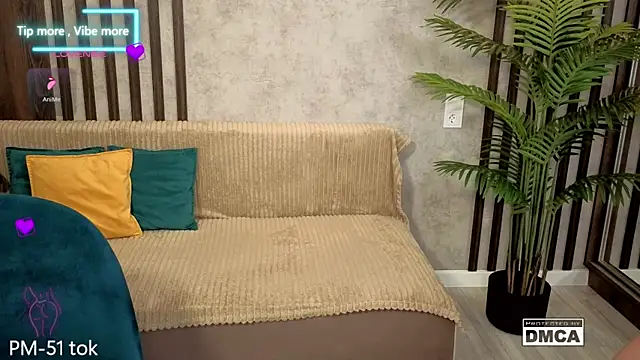 Holl1Would live sex cam