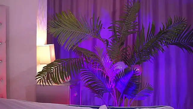 ZenyaNoir's cam snapshot