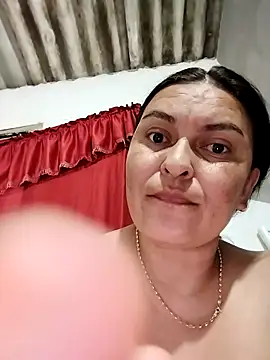 Horny-Mommy-Dirty live sex cam