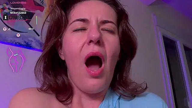 Witch_in_Silk's cam snapshot