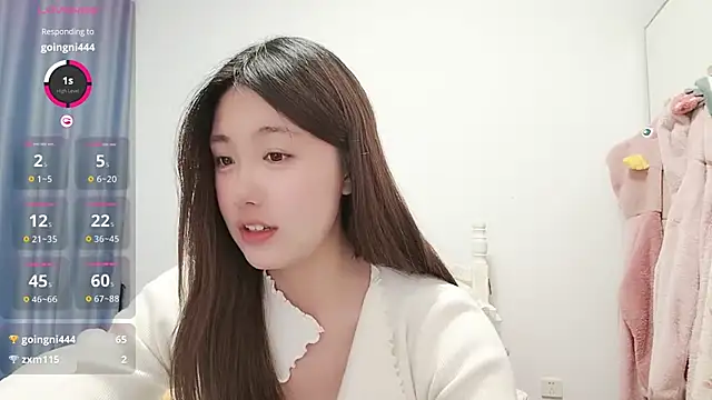 Luna_868's cam snapshot