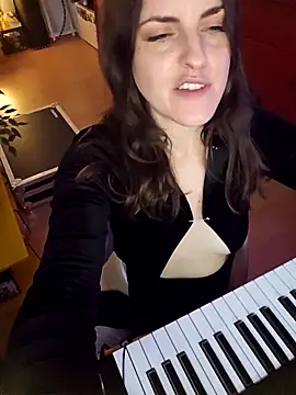 BelleFelicitas live sex cam