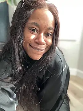 Tikalalin live sex cam