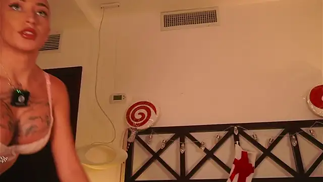 LunaMystyque's cam snapshot