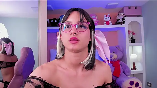 foxy_sharlotte's cam snapshot