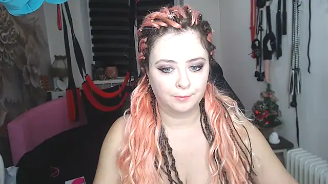 MISSwithDOLLS's cam snapshot