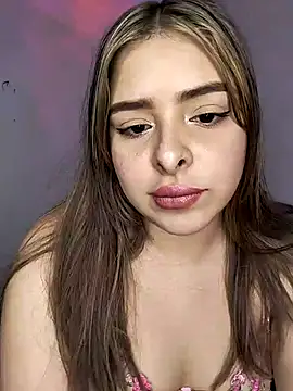 Nahomy_cm's cam snapshot